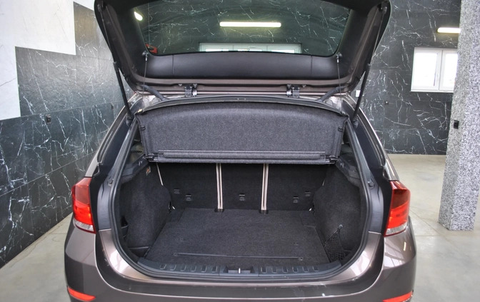 BMW X1 cena 41900 przebieg: 249897, rok produkcji 2010 z Barcin małe 301